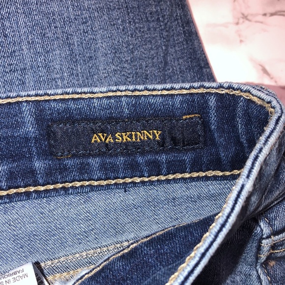 Lucky Brand Classic Blue Jeans available skinny size 6/28 - Picture 4 of 10